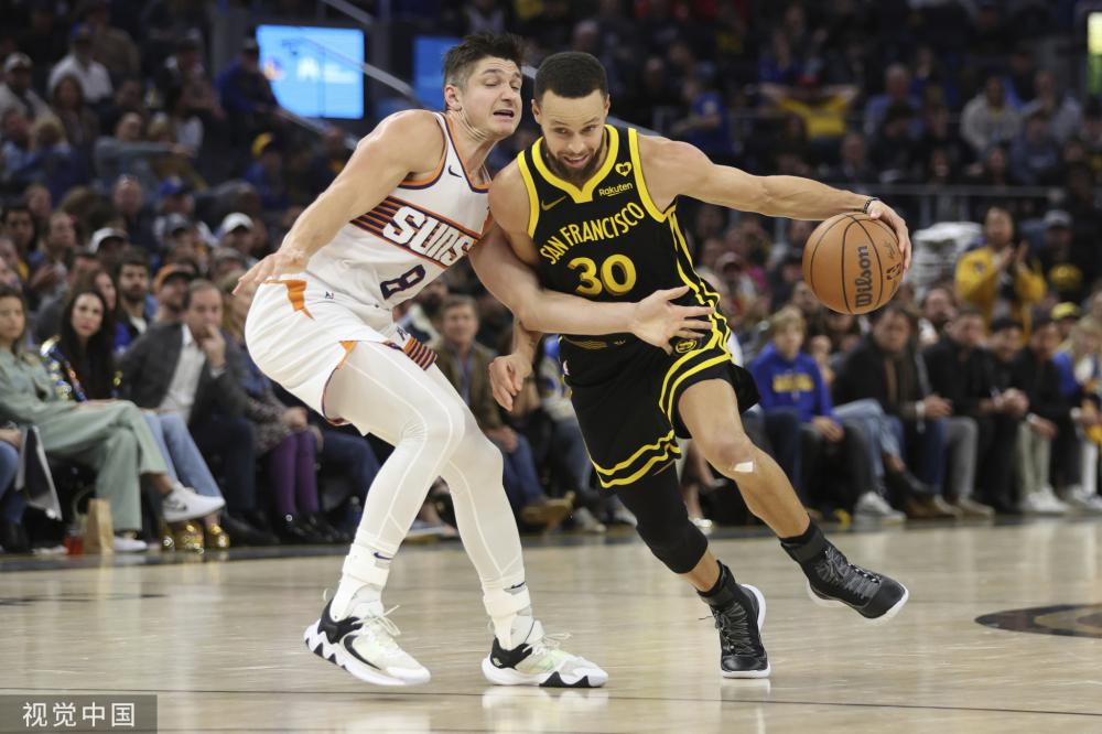 有一些足球 有一些足球