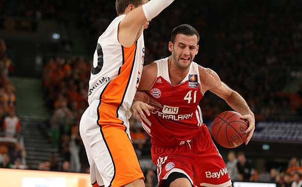 将目光投向 将目光投向