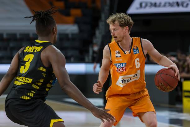 铺平了道路 铺平了道路